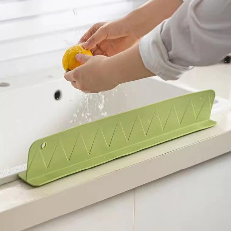 Silicone Sink Splash Guard with Suction Cups – Water Baffle to Protect Clothes and Surfaces